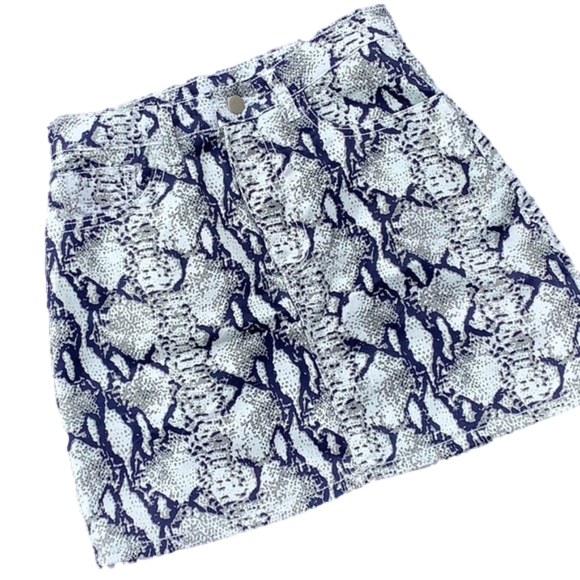 SHEIN Blue/Grey Snake Print Miniskirt Sz 2 - Picture 1 of 9